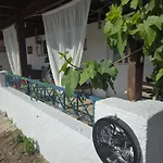 Σπίτι διακοπών Lily's House Near The