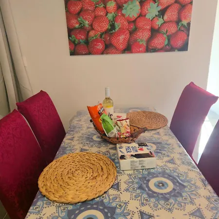 بيت للعطل Lily's House Near The *