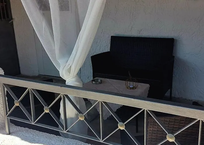 Lily's House Near The بيت للعطل