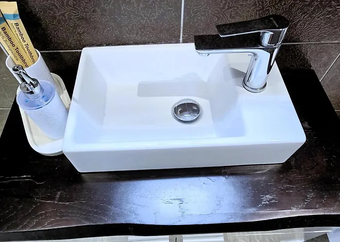 بيت للعطل Lily's House Near The لامبي