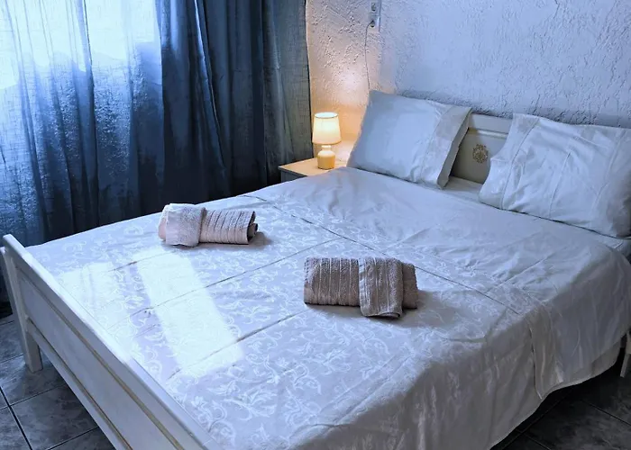 بيت للعطل Lily's House Near The *