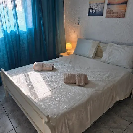 Lily's House Near The Nyaraló