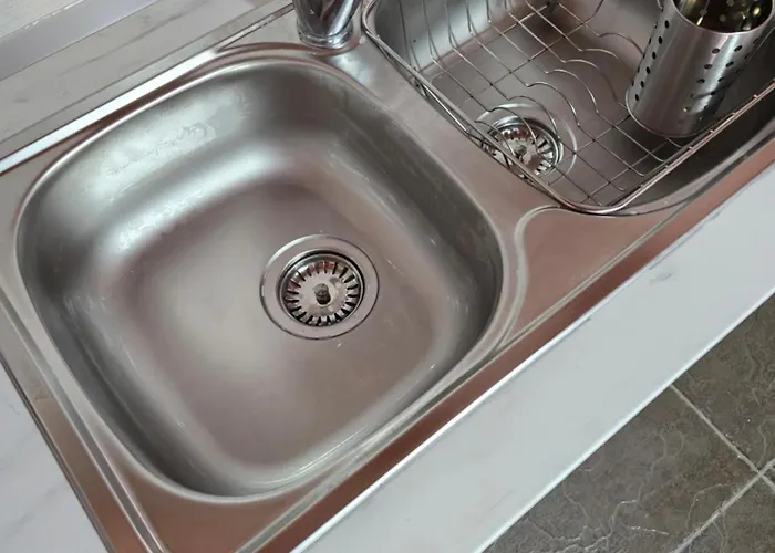 Case de vacanță Lily's House Near The *